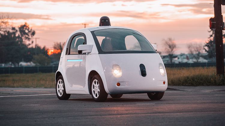 Google will bei seien elektrischen Zweisitzern für den Stadtverkehr die Steuerung dem Computer überlassen.