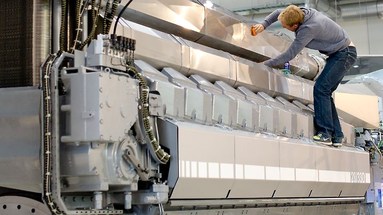 Die Sparte MAN Diesel & Turbo stellt unter anderem Schiffsmotoren her - wie dieses bis zu 13.500 PS starke Modell. 