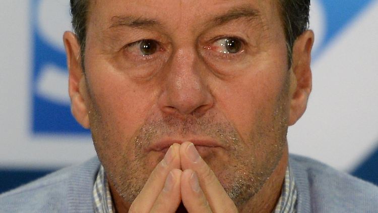 Auf einer emotionalen Pressekonferenz verabschiedete sich Huub Stevens - als Trainer von 1899 Hoffenheim und wohl auch endgültig als Fußballtrainer.