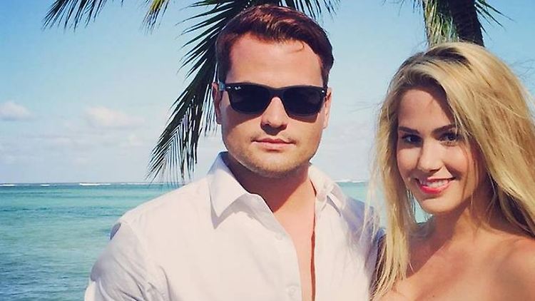 Als Rocco Stark dieses Bild mit Angelina Heger im Januar postete, gab es schon Liebes-Spekulationen - nun ist es offiziell.