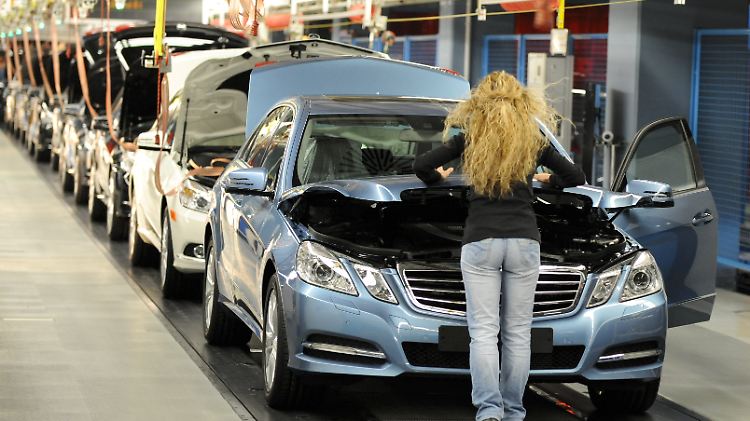 Der neue Dieselmotor wird zuerst in der Mercedes-E-Klasse eingebaut.