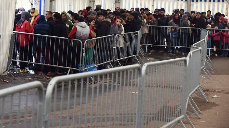 Flüchtlinge in der Landeserstaufnahmestelle Ellwangen in  Baden-Württemberg.
