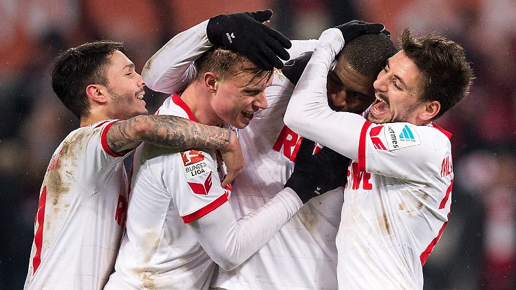 Drei Tore, drei Punkte - und jetzt eine Geburtstagsfete für den 1. FC Köln.