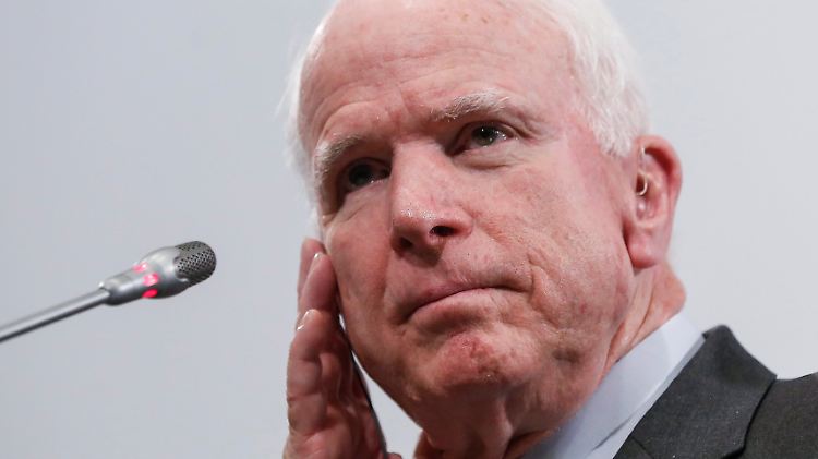US-Senator John McCain traut Kreml-Chef Wladimir Putin nicht über den Weg.