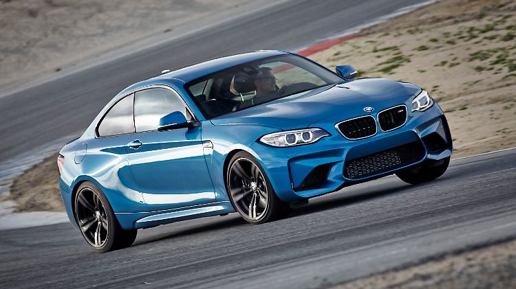 Das BMW M2 Coupé ist nicht nur für die Rennstrecke gebaut, aber dort fühlt es sich extrem gut an.