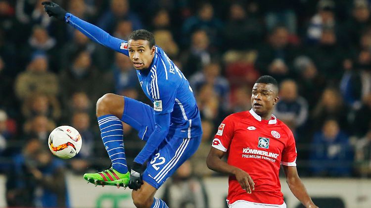 "Ich habe immer gesagt, dass ich von Schalke nur aus einem Grund Abschied nehmen würde: um etwas ganz Neues kennen zu lernen": Joel Matip.