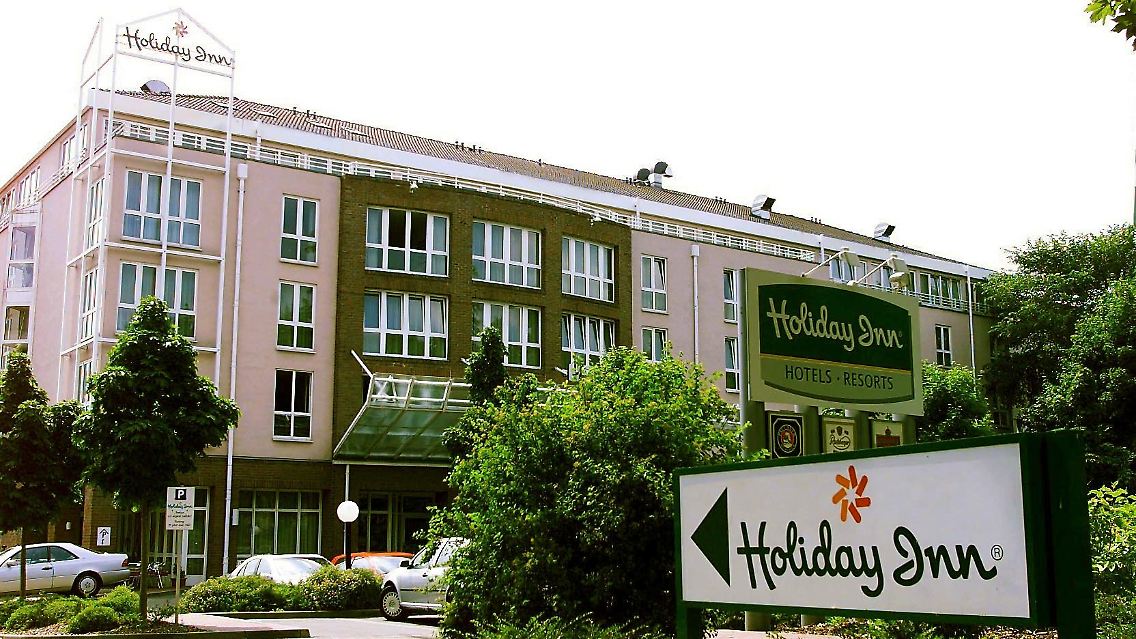 Dresdener Hotel Holiday Inn (Archivbild von 2003)