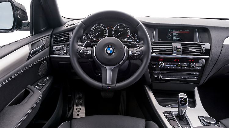 Anders als bei anderen Herstellern wird auch bei einem sportlichen BMW M das Lenkrad nicht abgeflacht.