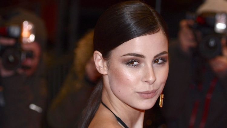 Alle Augen auf Lena - die Sängerin am 13. Februar 2016 auf der Berlinale.