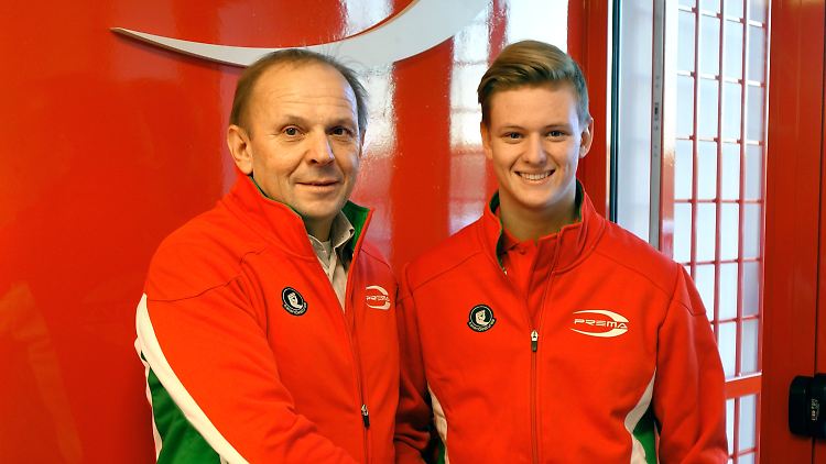 "Er ist schnell, clever und entschlossen", sagte Teamchef Angelo Rosin über Mick Schumacher.