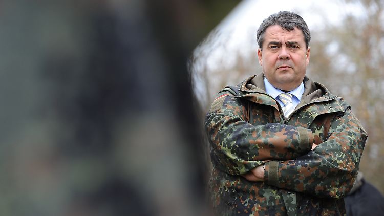 Wirtschaftsminister Sigmar Gabriel muss sich von der Opposition Versagen vorwerfen lassen.