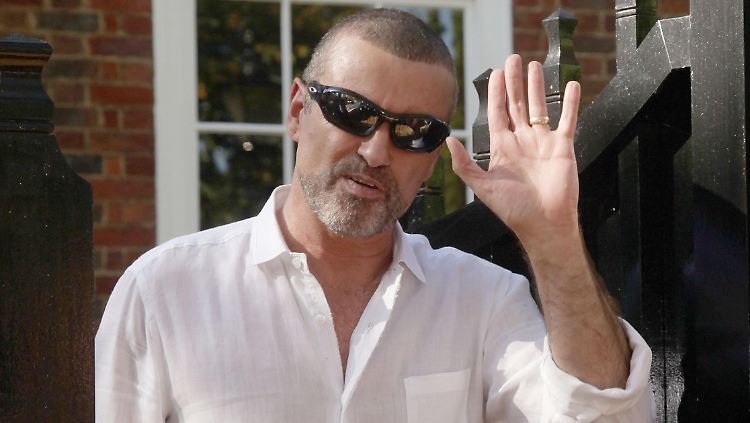 Kriegt er die Kurve? George Michael.
