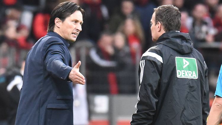 Nun muss er sich äußern: Roger Schmidt.