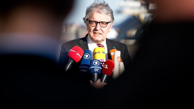 Christoph Strässer kann die Asylpolitik der Bundesregierung nicht mit seiner Glaubwürdigkeit vereinbaren. 