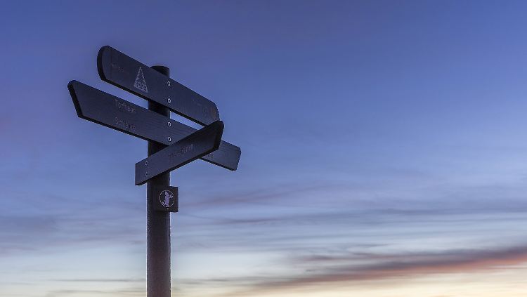 Vor oder zurück? Hoch oder runter? Wohin die Ölpreise gehen, ist derzeit unklarer denn je.