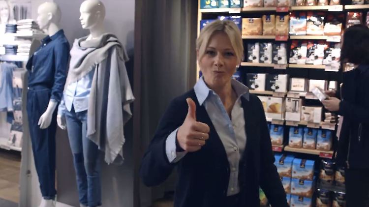 Top, die Wette gilt, dass niemand sie erkennt: Helene Fischer.