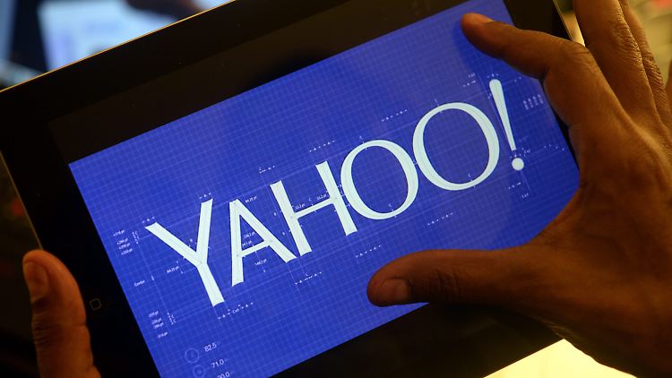 Yahoo steht wegen der Dominanz von Facebook und Google seit Jahren unter Druck.