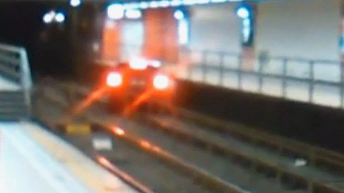 SUV in der U-Bahn.JPG
