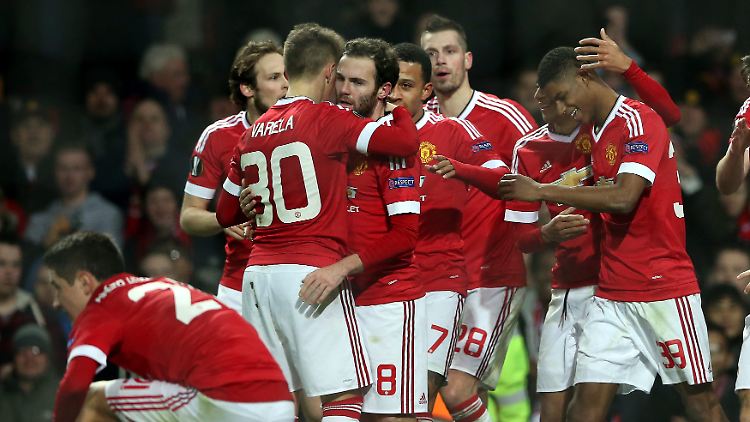 Die Erleichterung war den ManU-Spielern ins Gesicht geschrieben. Ganz rechts der Held des Abends Marcus Rashford.