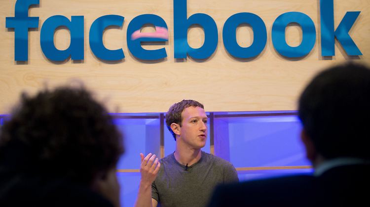 Mark Zuckerberg bei seinem Besuch in Berlin. Wann und wo er dabei gesehen wird, wollte der Unternehmer gerne selbst entscheiden.