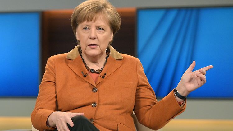 "Ja, es ist ein schwieriger Weg", sagte Kanzlerin Merkel am Sonntagabend. "Das ist eine ganz wichtige Phase unserer Geschichte."