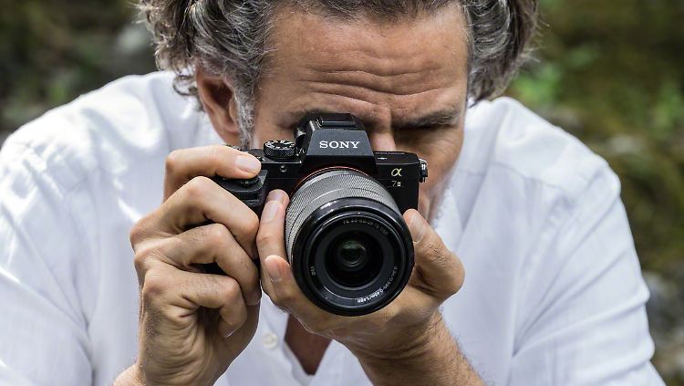 Die Sony Alpha 7 II machte im Test die besten Bilder - sie hat einen Vollformat-Sensor.
