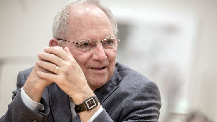 Finanzminister Schäuble verfügt über Rücklagen in Höhe von fast 13 Milliarden Euro für die Finanzierung der Flüchtlingskosten.