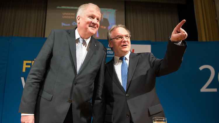Horst Seehofer und Reiner Haseloff lassen das O-Wort dieses Mal nicht fallen.