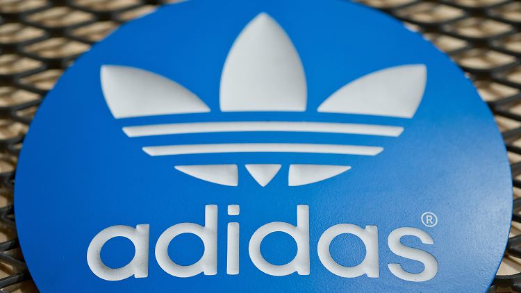 Einzelheiten will Adidas in seinem Quartalsbericht am 4. Mai mitteilen.
