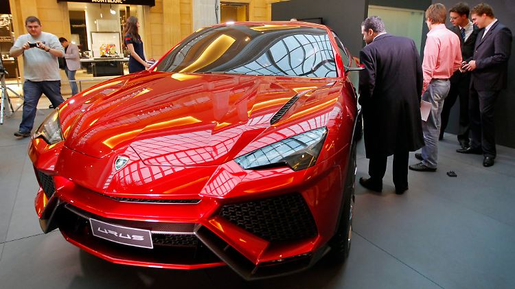 Unverkennbar ein Lamborghini: Der Urus, hier 2012 als Designstudie bei einer Automesse in Moskau.