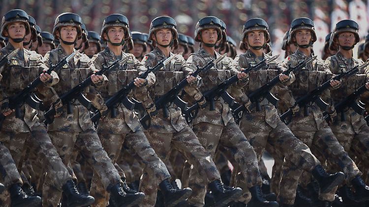 China hat seine Militärausgaben in den letzten Jahren stetig erhöht - 2014 waren es 216 Milliarden US-Dollar.