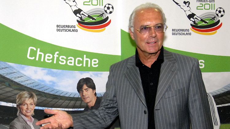 Die WM-Organisation war für Franz Beckenbauer Chefsache. Ein Ehrenamt war sie offenbar nicht.