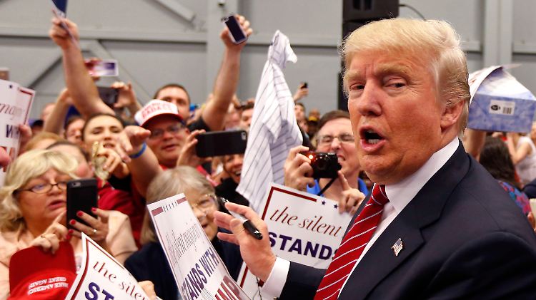 Donald Trump nach einem Wahlkampfauftritt in New Orleans - in Louisiana stimmen die Republikaner am Samstag über ihren Kandidaten ab.