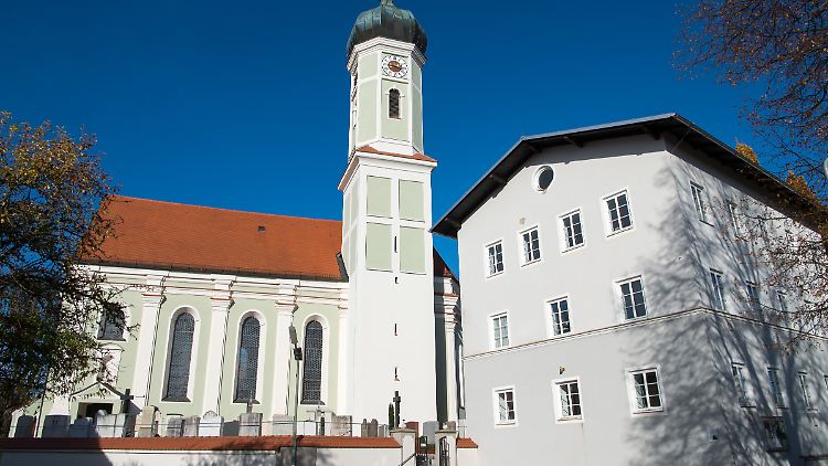 Die katholische Kirche in Zorneding.