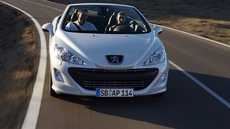 Mehr Power für das Coupé_Cabriolet: Den Peugeot 308 CC gibt es jetzt mit 200 PS.