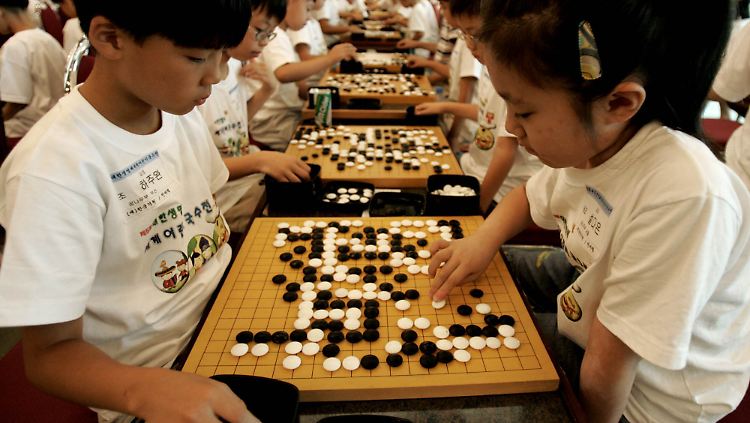 Ist hochkomplex und basiert stark auf Intuition: Das Brettspiel Go ist für Computer eine besondere Herausforderung.