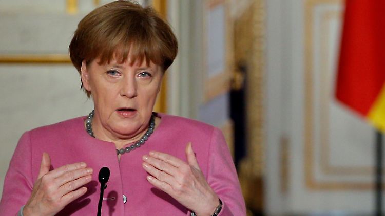 Merkel will eine komplette Abschottung der EU verhindern. 