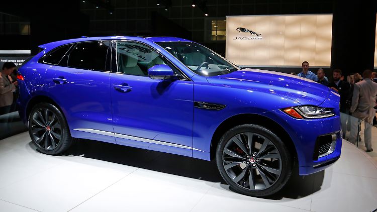 Der F-Pace von Jaguar will mit einer Mischung aus Sportlichkeit und Alltagstauglichkeit punkten.