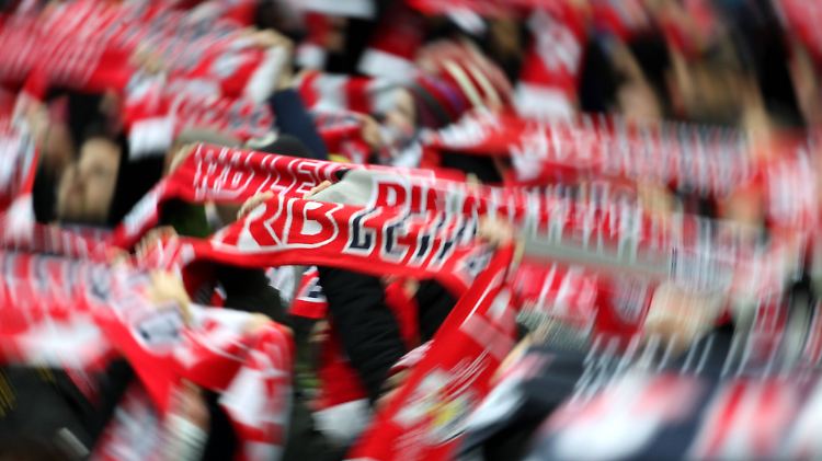 Beliebt: Mehr als 26.000 Zuschauer sehen sich im Schnitt die Spiele in Leipzig an.