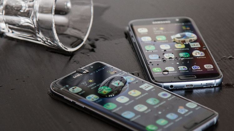 Die Galaxy-S7-Smartphones sind wasserdicht.