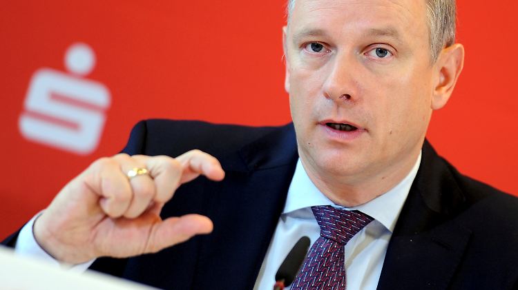 Erträge steigern, Kosten senken, Substanz aufbauen: Georg Fahrenschon kritisiert die Strafzinsen der EZB (Archivbild).