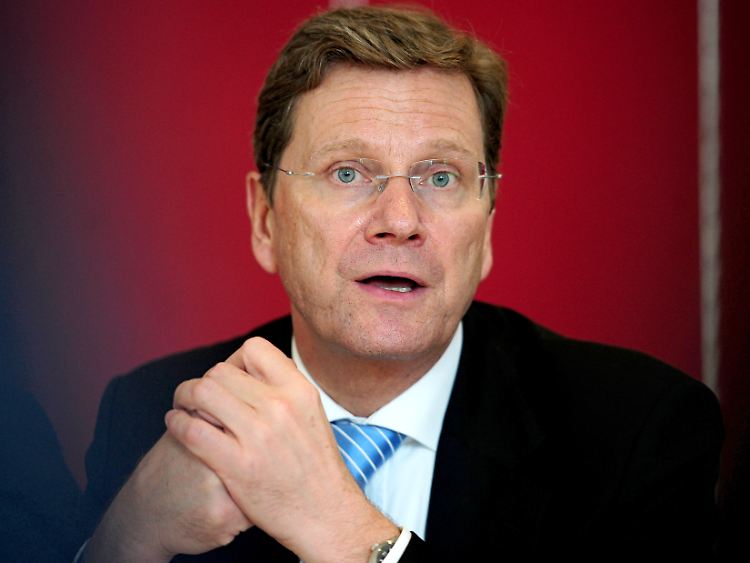 FDP-Chef Westerwelle wirft den Grünen "Heuchelei" vor.