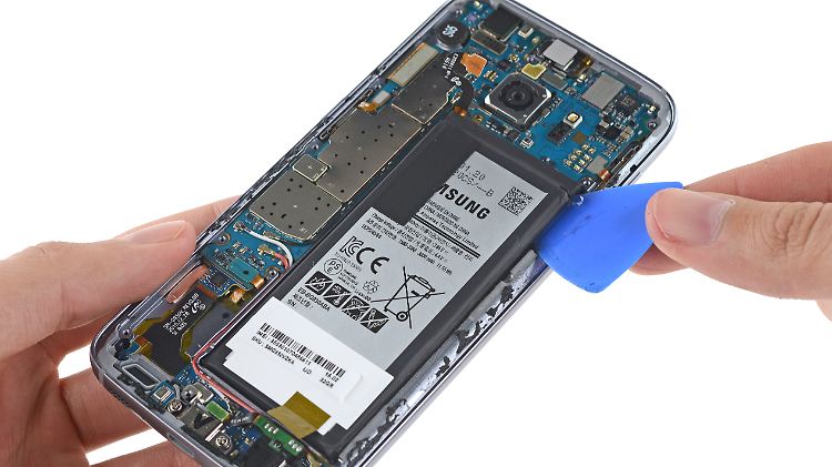 iFixit hat das Galaxy S7 zerlegt, die Hardware-Ausstattung des Smartphones findet aber auch eine App heraus.