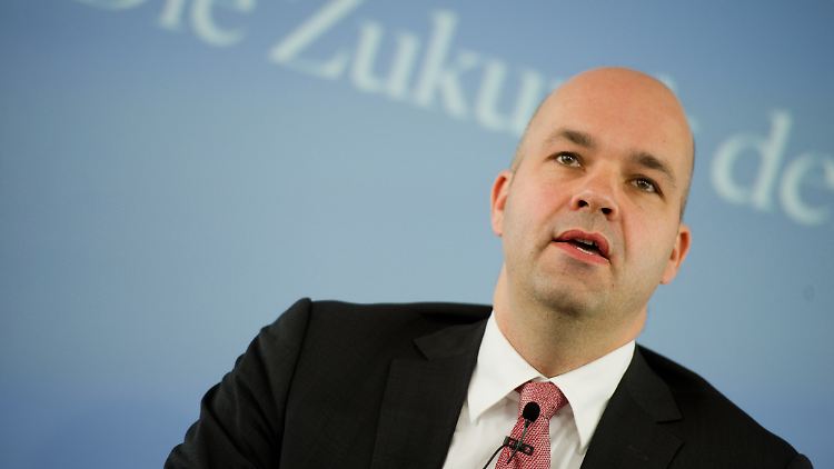 "Sofern die beiden Regierungsparteien CDU und SPD erhebliche Verluste bei den Wählern einfahren, könnte es sein, dass die Aktienmärkte mit einer großen Verunsicherung reagieren", sagt Marcel Fratzscher.