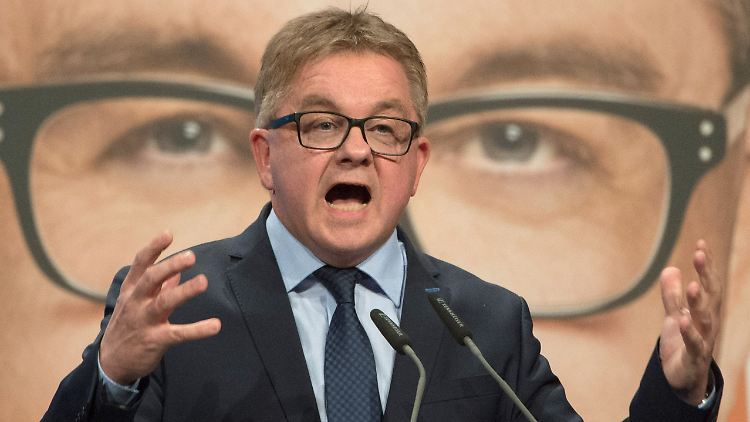 Guido Wolfs Vater starb eine Woche vor der Wahl.
