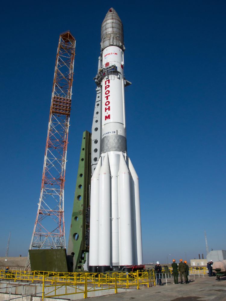 Am 11. März wurde die Proton-M-Rakete an der Startrampe in Baikonur aufgerichtet.