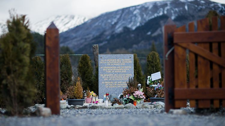 Die Gedenkstätte für die Opfer der Germanwings-Katastrophe in Le Vernet in den französischen Alpen.