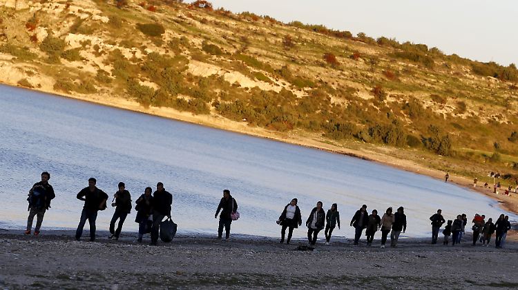 Flüchtlinge an der türkischen Mittelmeerküste (Archivbild).