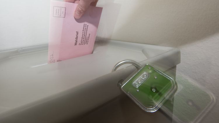 Die tatsächlichen Ergebnisse sind auch in Freiburg bis zur Schließung der Wahllokale unbekannt.