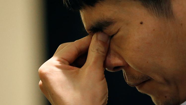 Lee Sedol konzentriert sich vor dem vierten Spiel gegen die Machinge von Google.